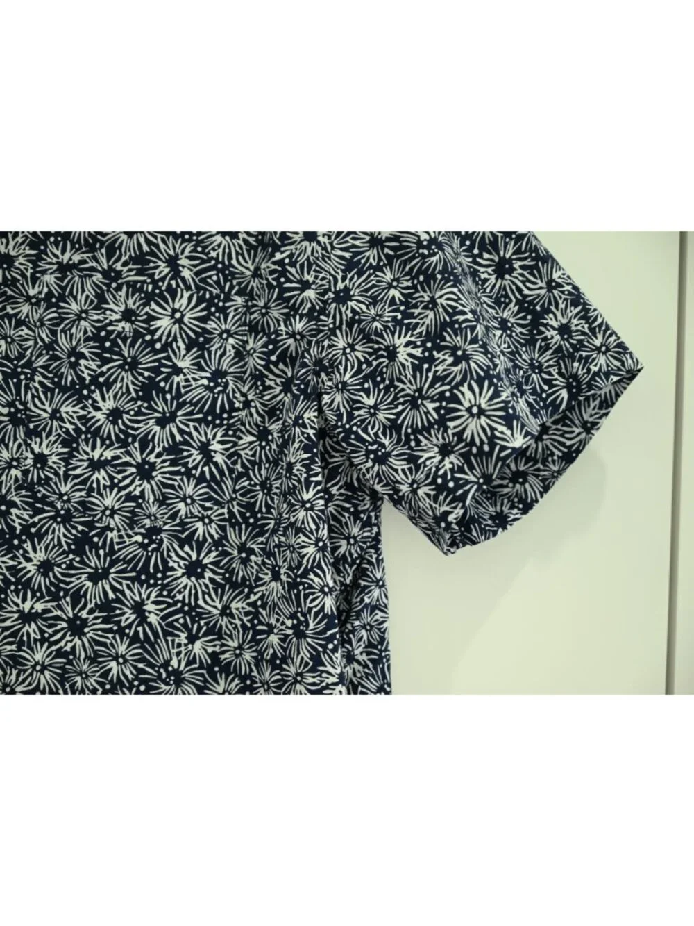 Banana Republic Organic Cotton SS Button Up Shirt Size XL Standard Fit